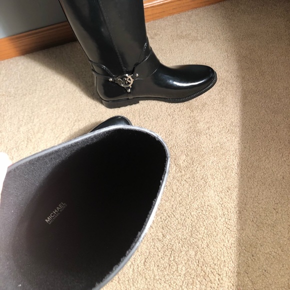 Michael Kors Tall Rain Boots! - Picture 5 of 5
